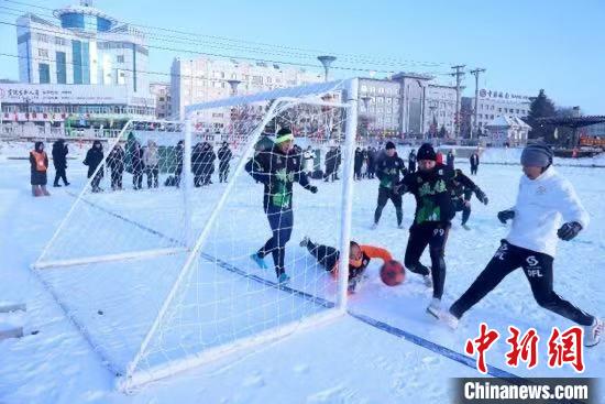 星空体育·(中国)官方网站：第十一届全国大众冰雪季在呼伦贝尔启动